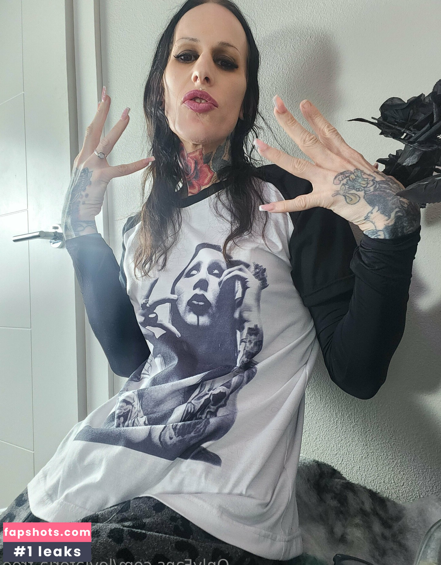 leviaferia-free Nude Leaks OnlyFans Photos #8 - LeakJerk