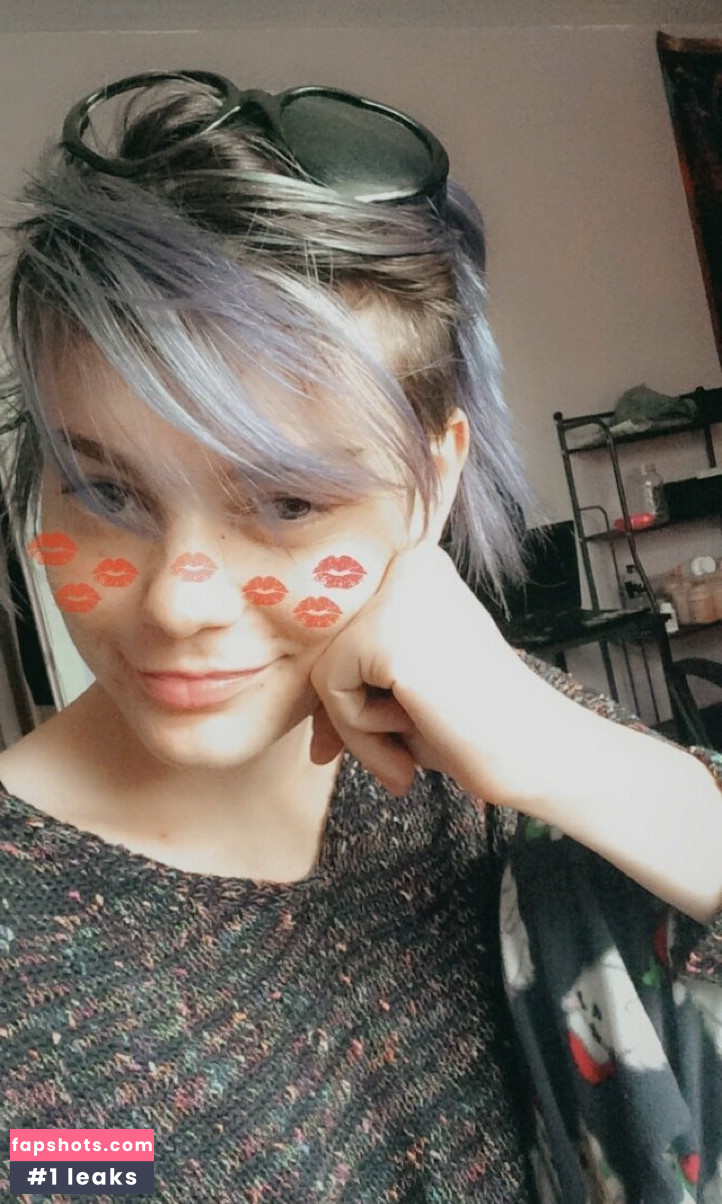 lewdology gallery photo #2