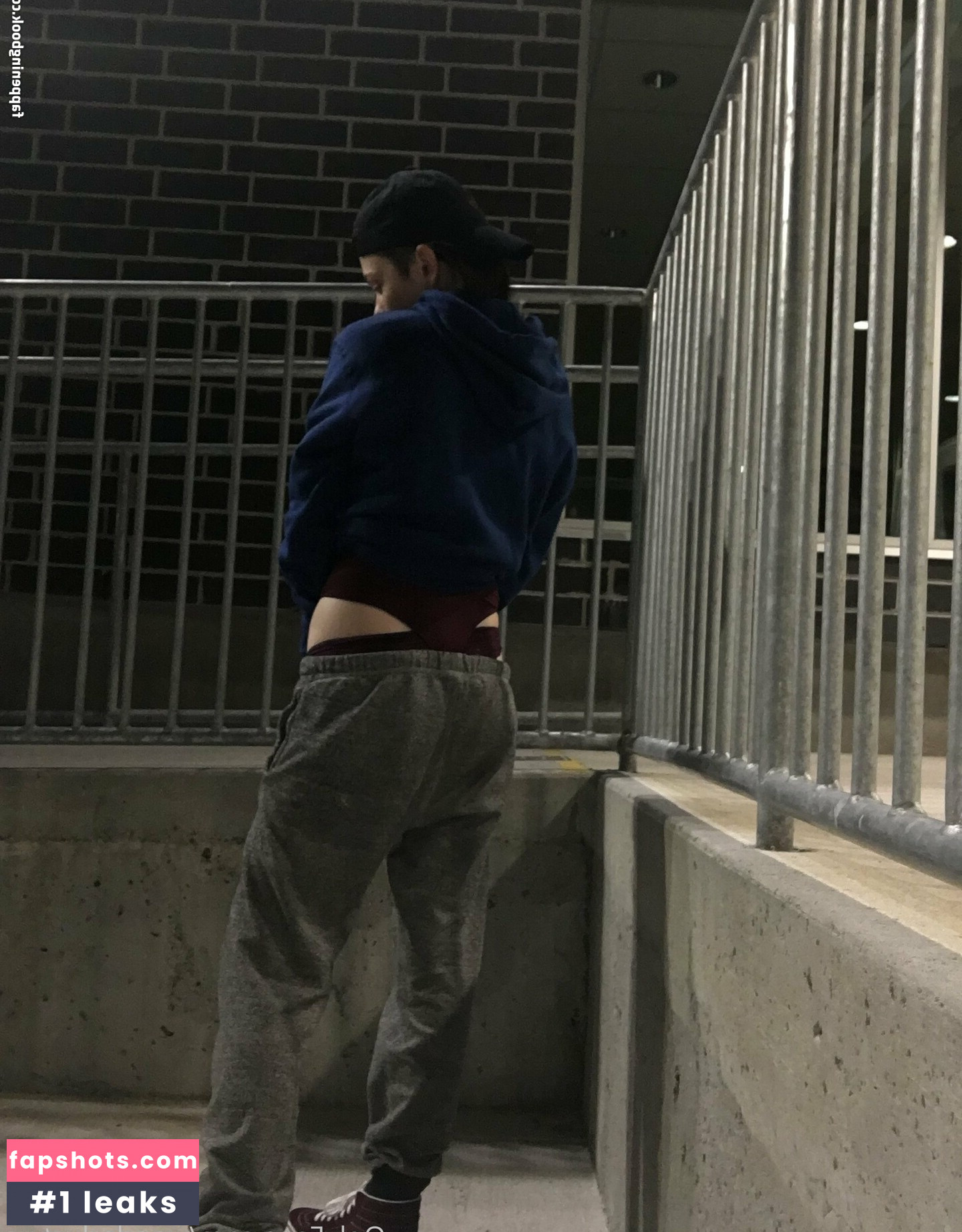 lewdology gallery photo #13