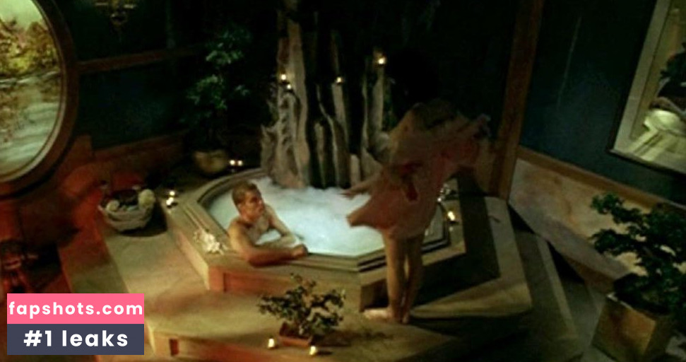 Lexa Doig gallery photo #25