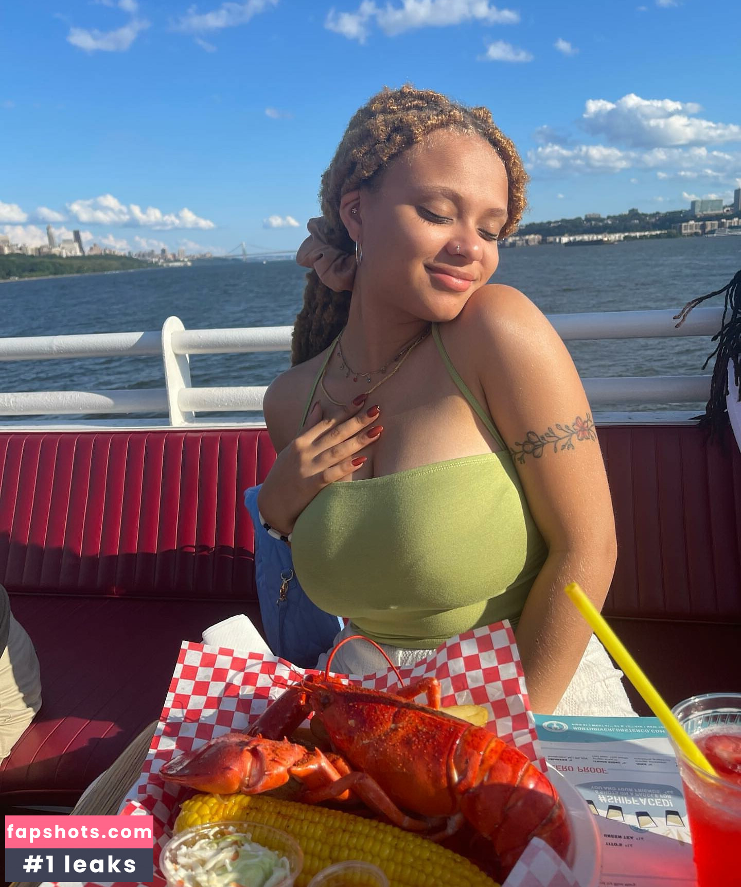 Lexcova gallery photo #3