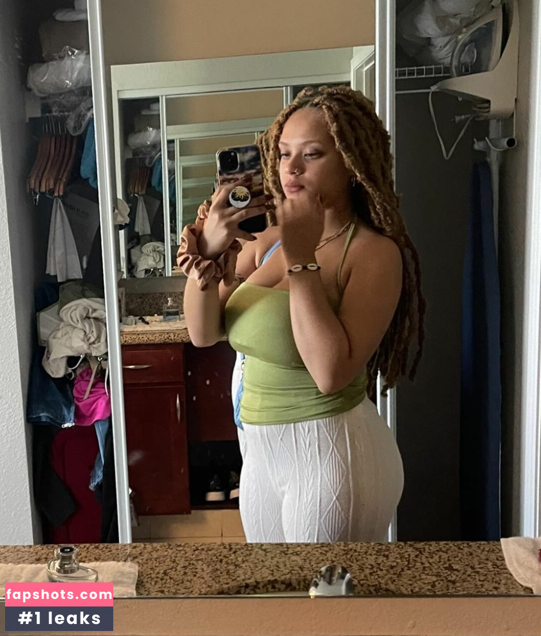 Lexcova gallery photo #23