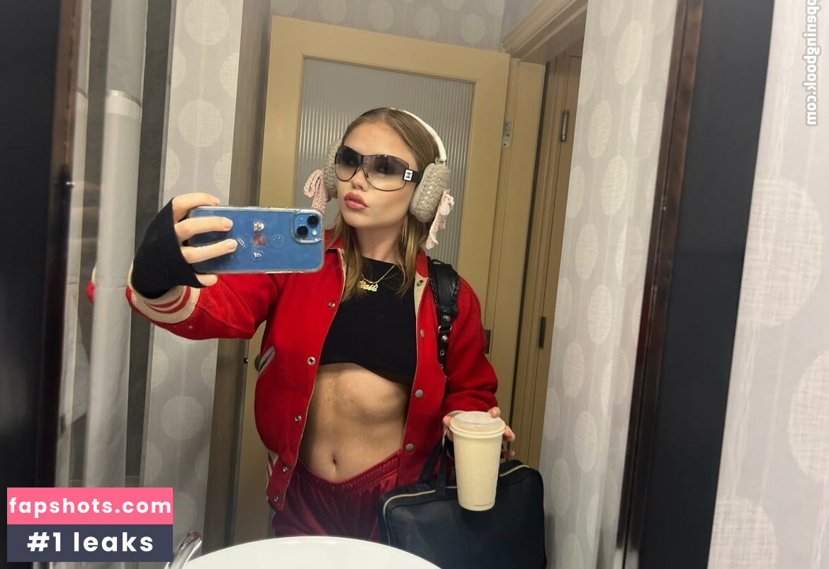 Lexee Smith gallery photo #148