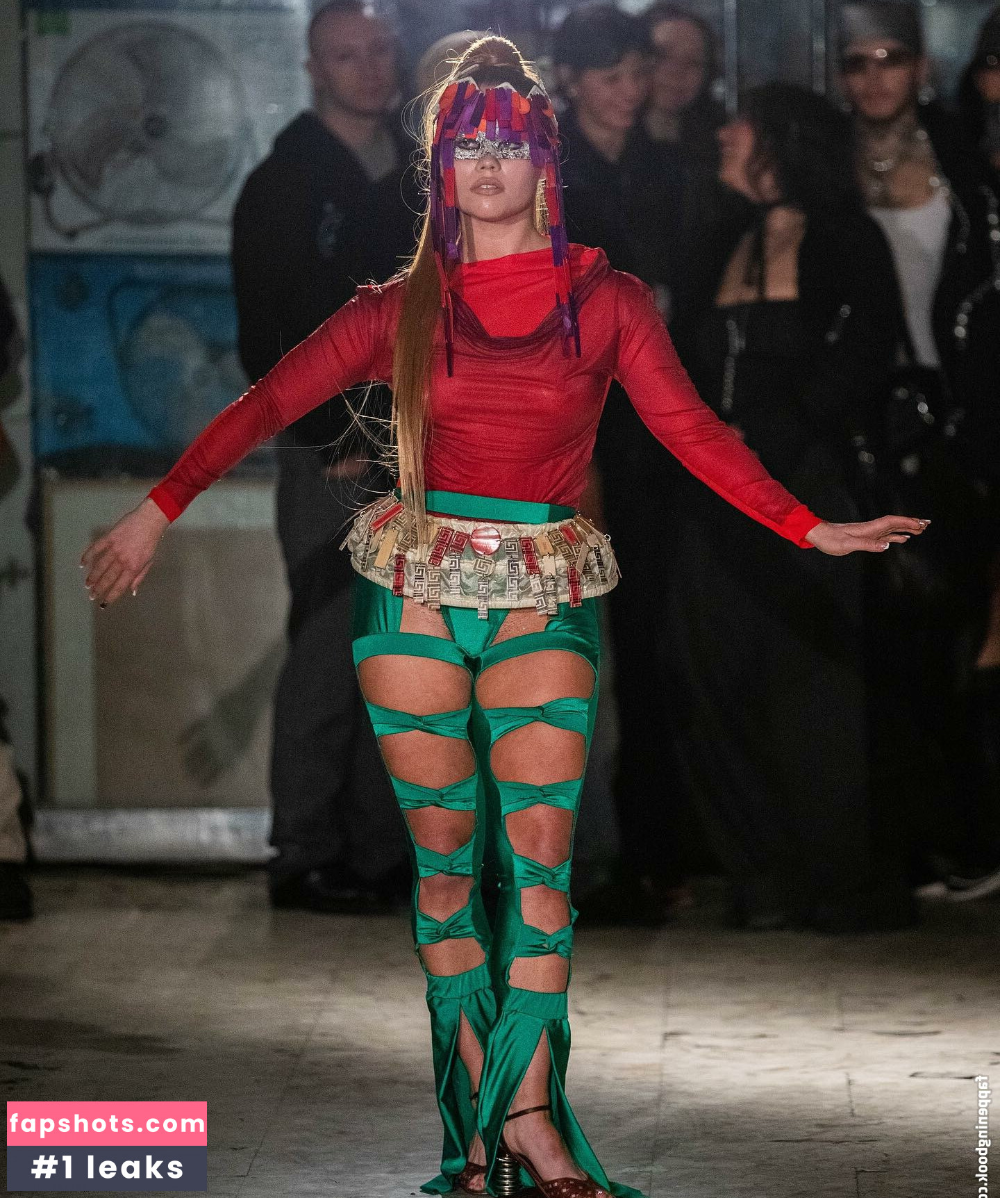 Lexee Smith gallery photo #8