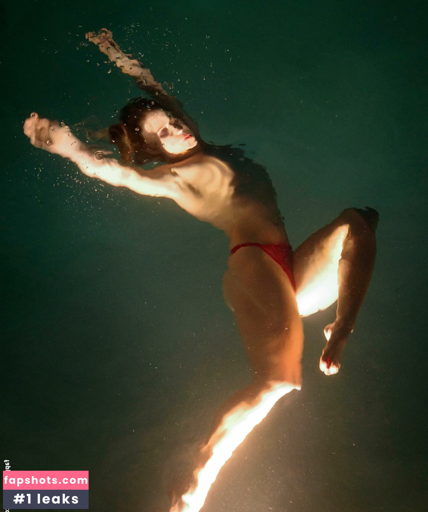 Lexee Smith gallery photo #10