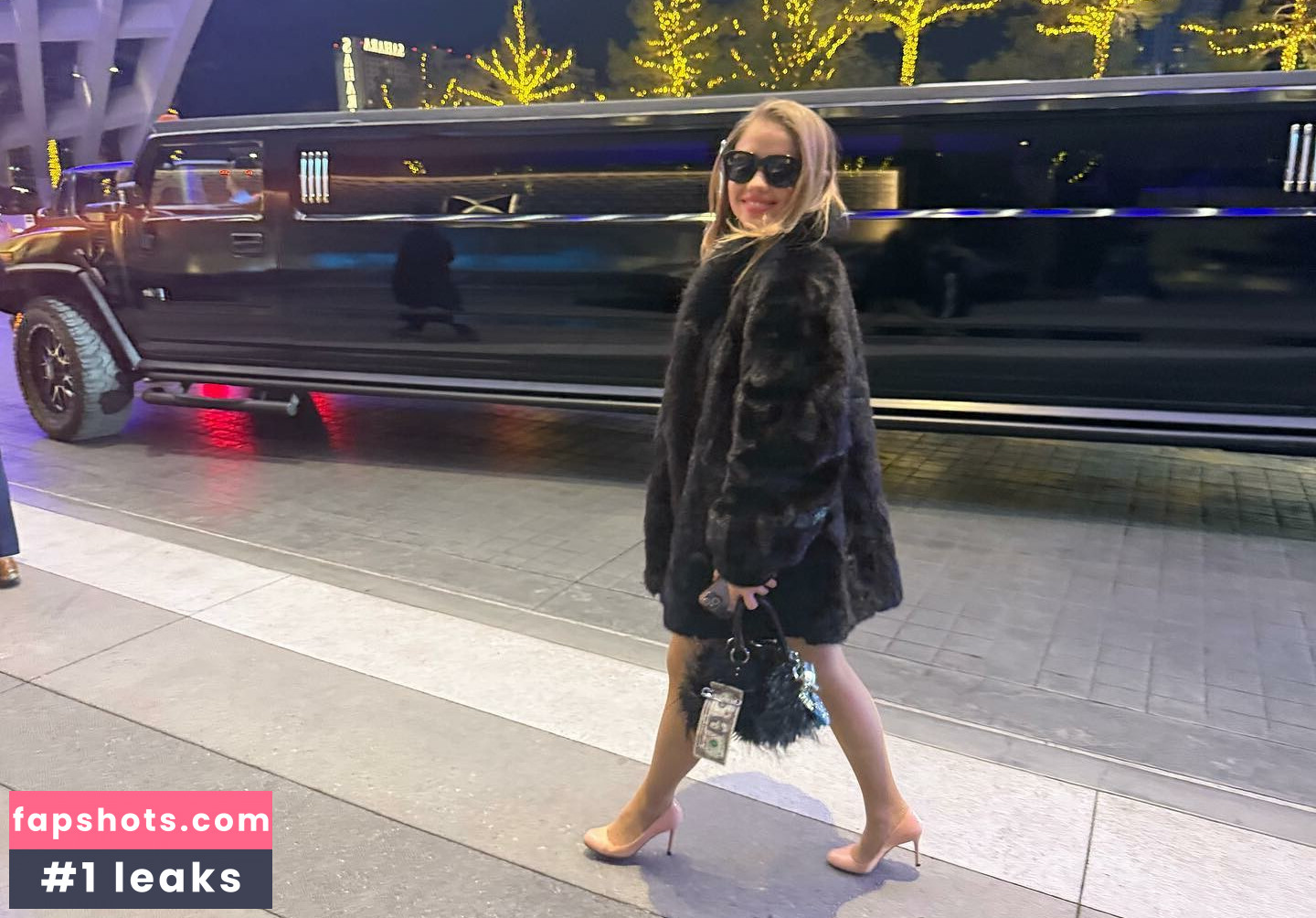 Lexee Smith gallery photo #94