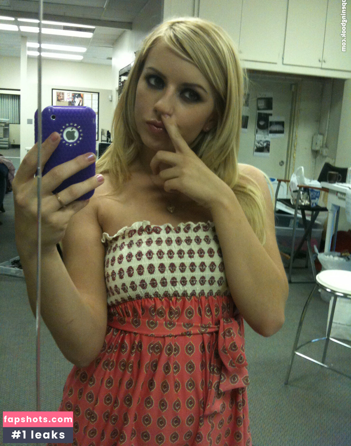 Lexi Belle gallery photo #24