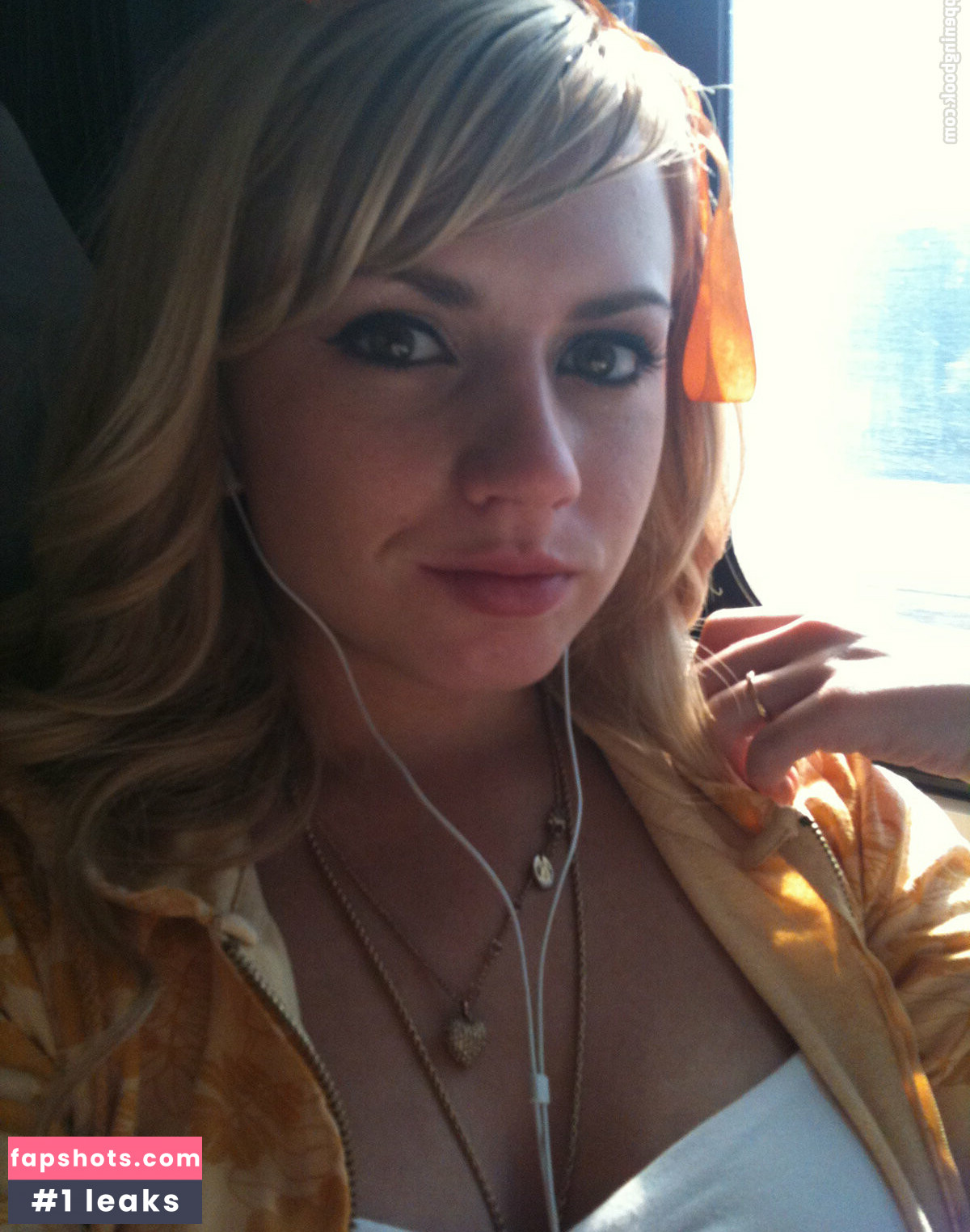 Lexi Belle gallery photo #28