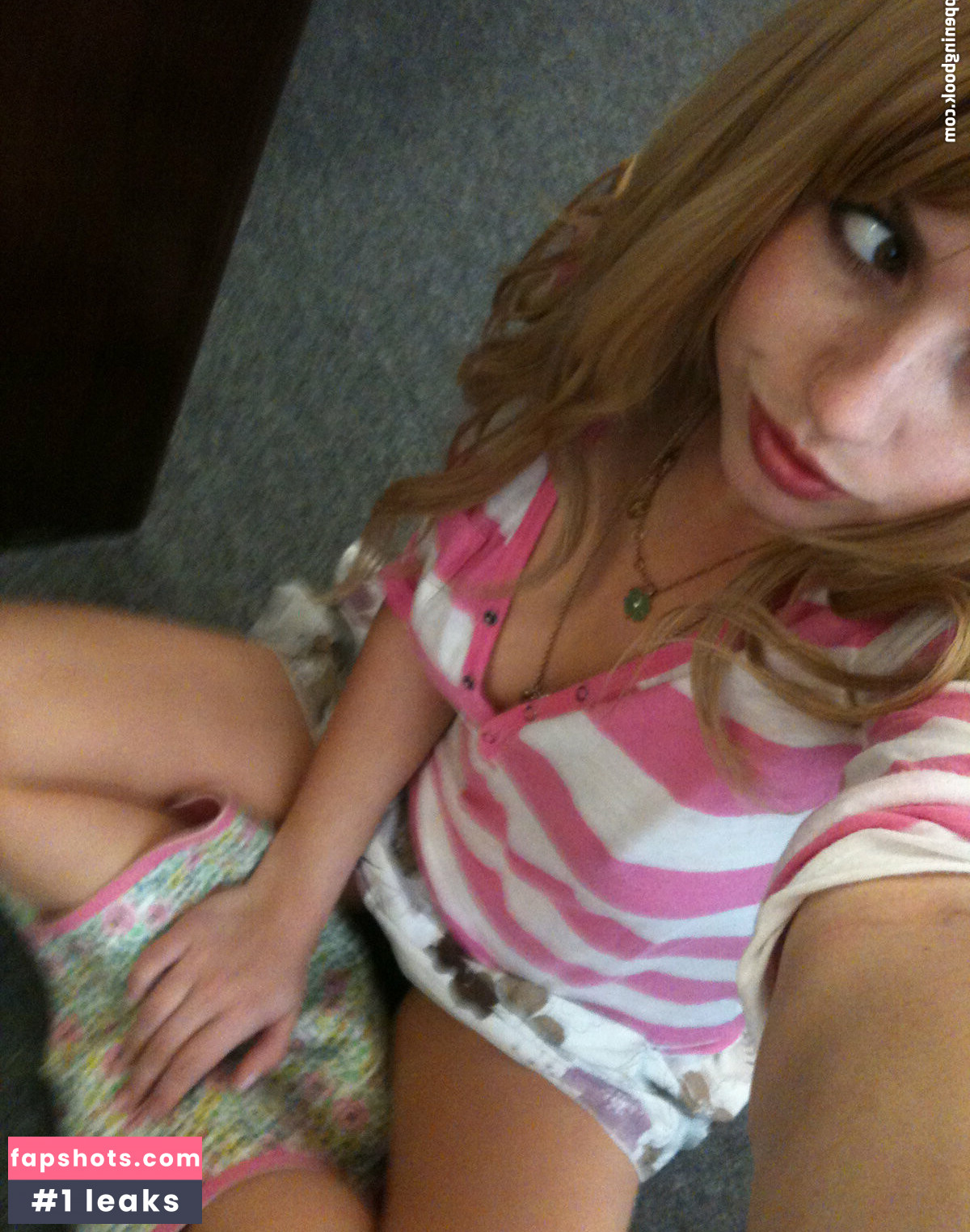 Lexi Belle gallery photo #30