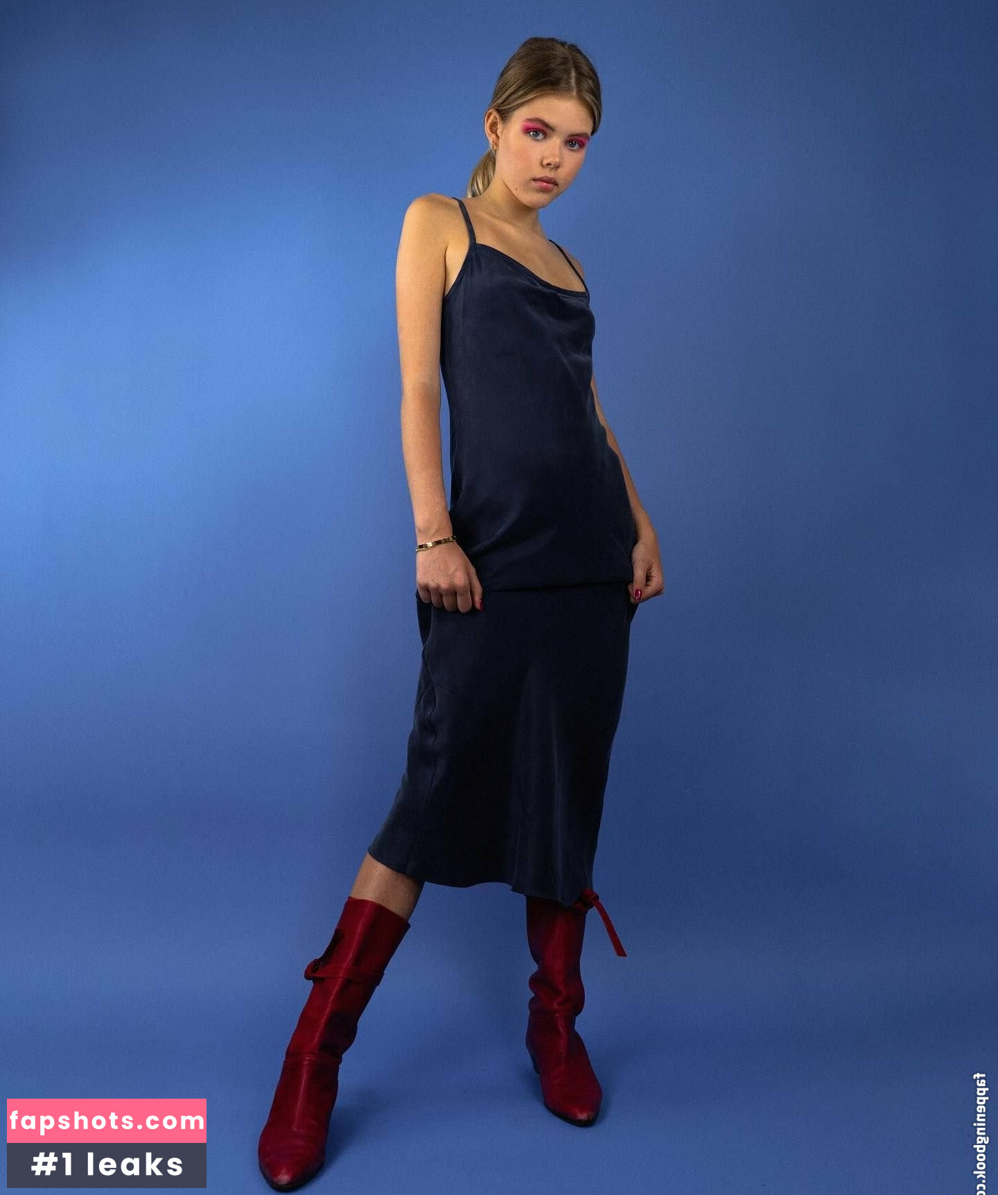 Lexi Hughes gallery photo #14