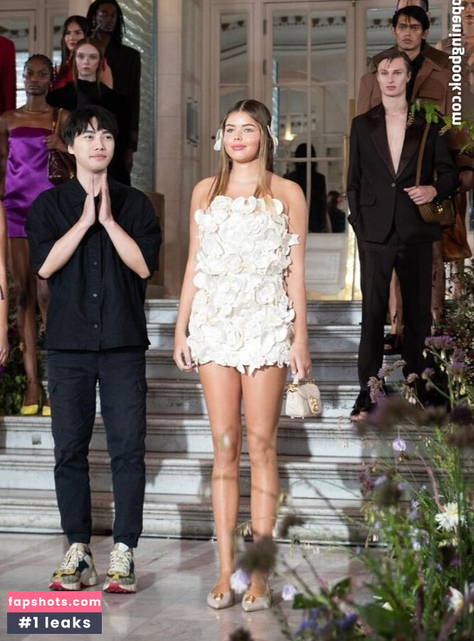 Lexi Hughes gallery photo #23