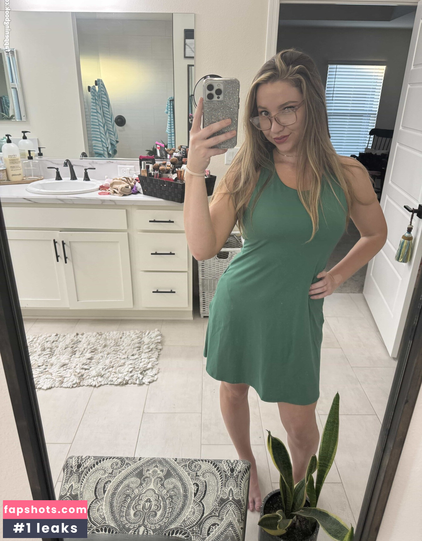 Lexi Love gallery photo #51