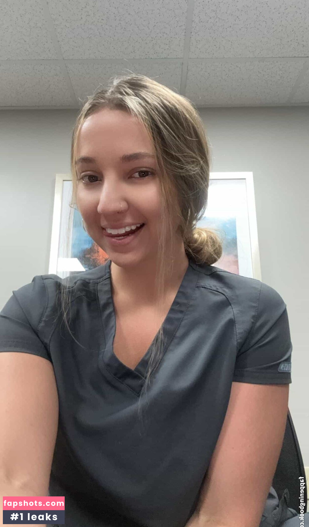 Lexi Love nude babe gallery