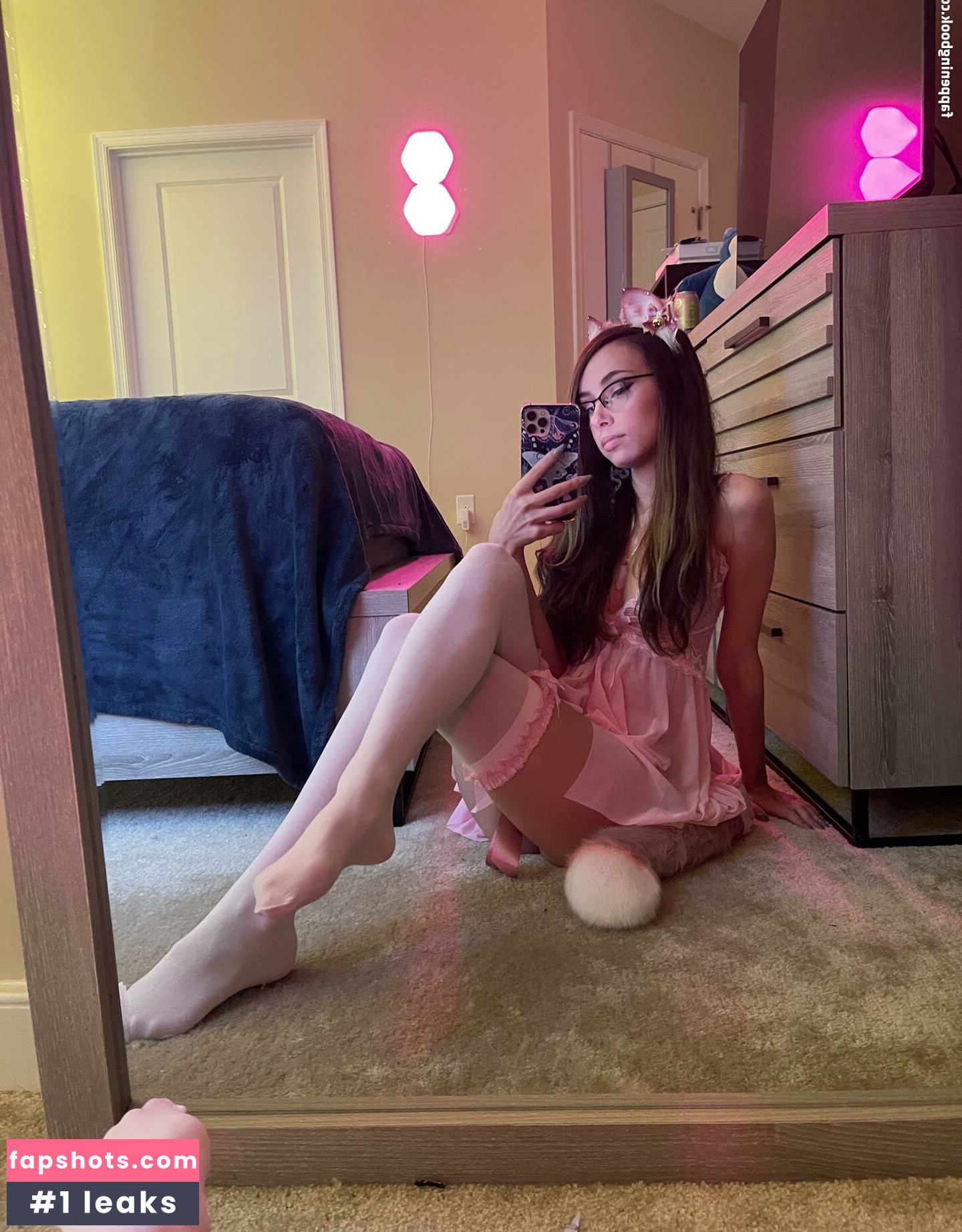 Lexi Lynx gallery photo #2