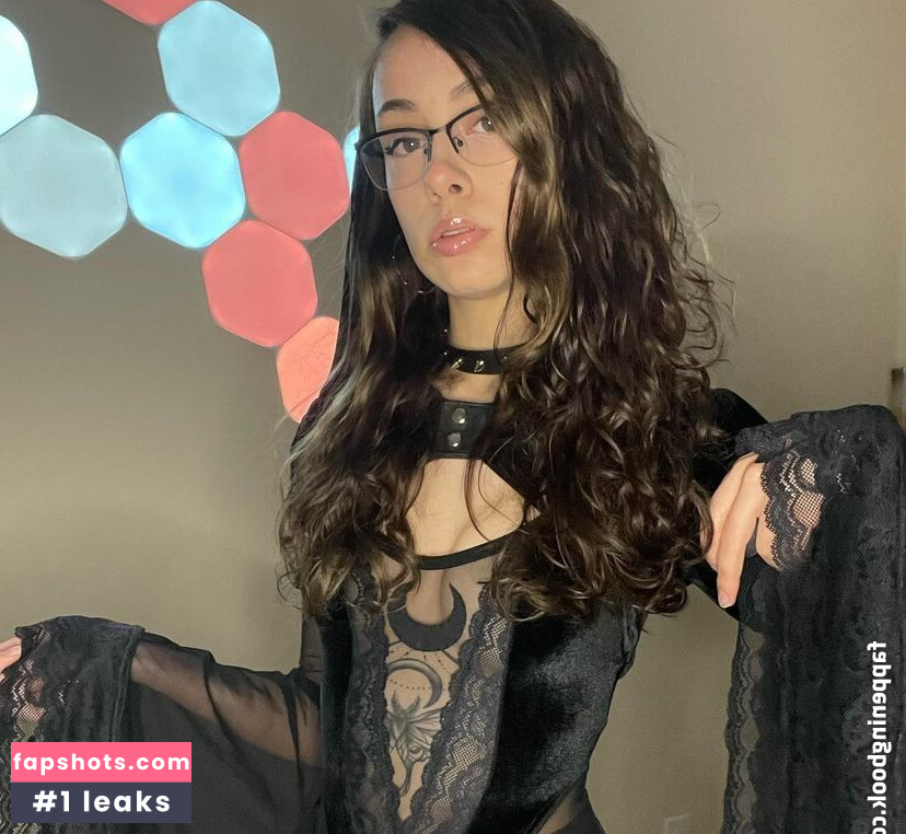 Lexi Lynx gallery photo #13