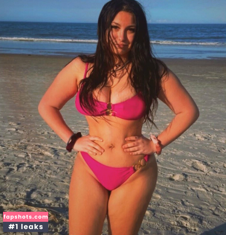 Lexi Rutland gallery photo #3