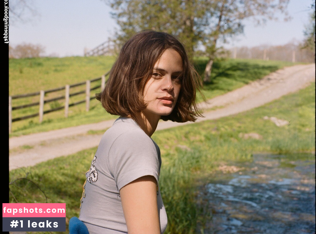 Lexie Smith gallery photo #12