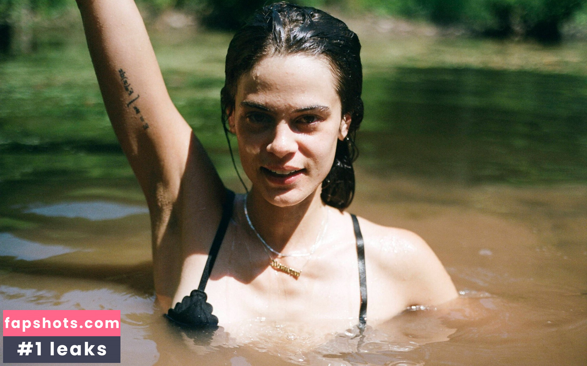 Lexie Smith gallery photo #4