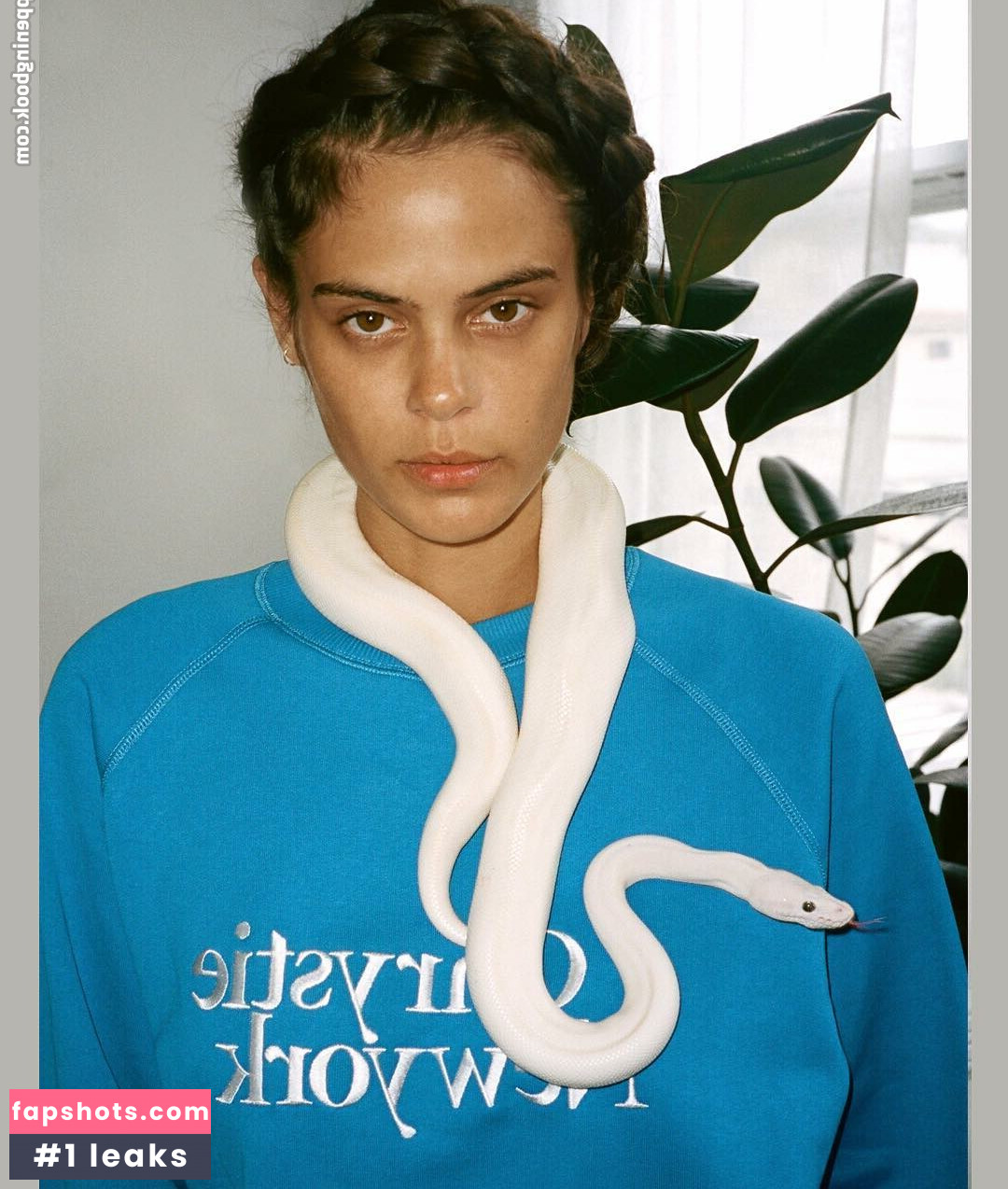 Lexie Smith gallery photo #36