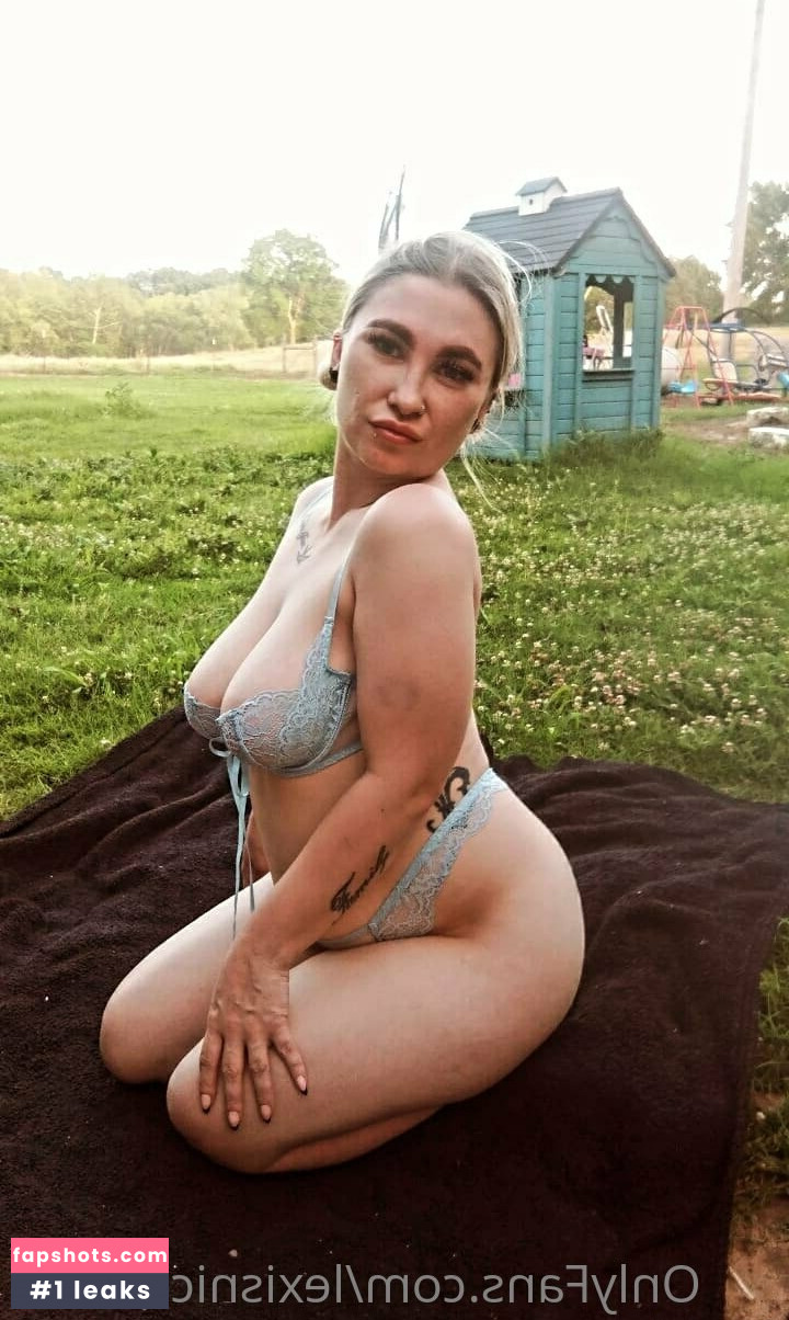 lexisnicole420 nude babe gallery