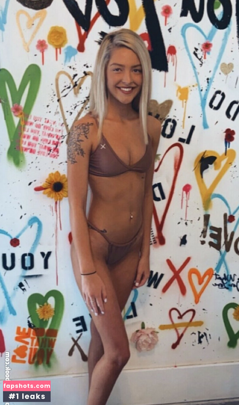 Lexithompson nude babe gallery