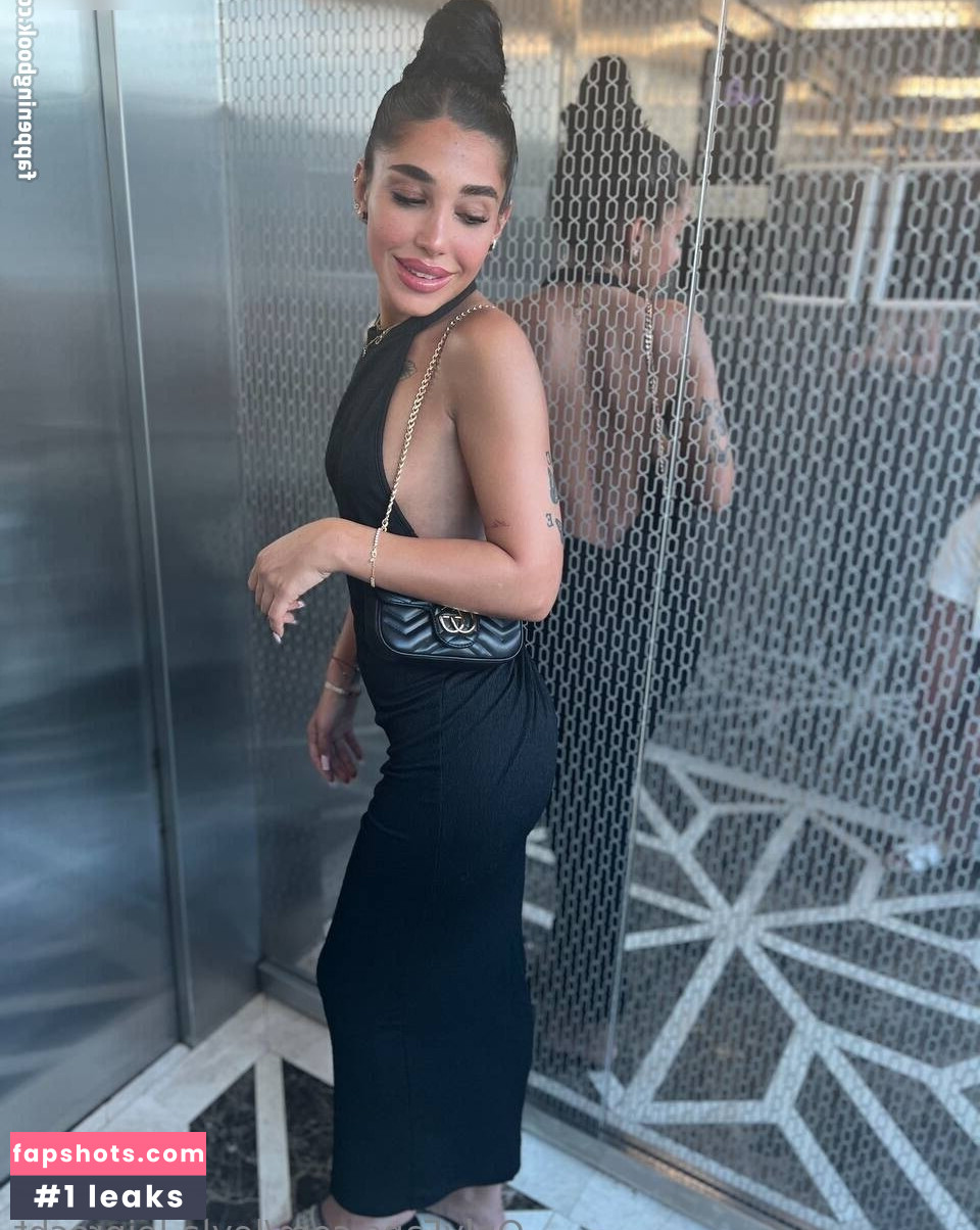 Leyla Leiprecht gallery photo #5