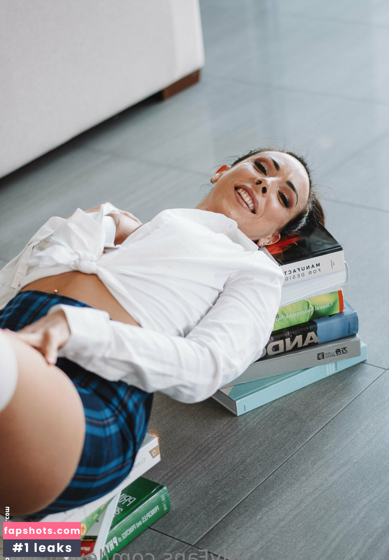 leylalewis gallery photo #23