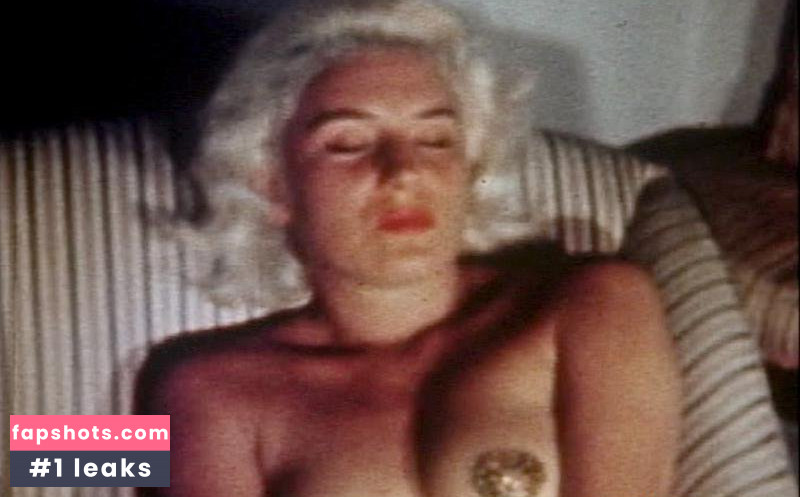 Lia Parisian nude babe gallery