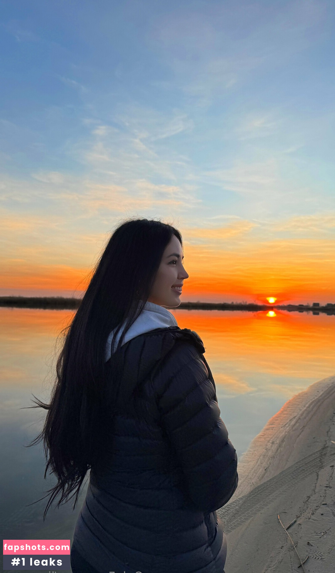 lia_verse gallery photo #22