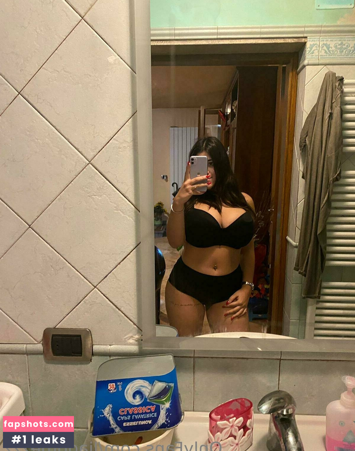 liagomezzz gallery photo #12