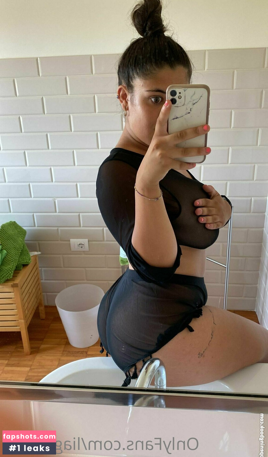 liagomezzz nude babe gallery