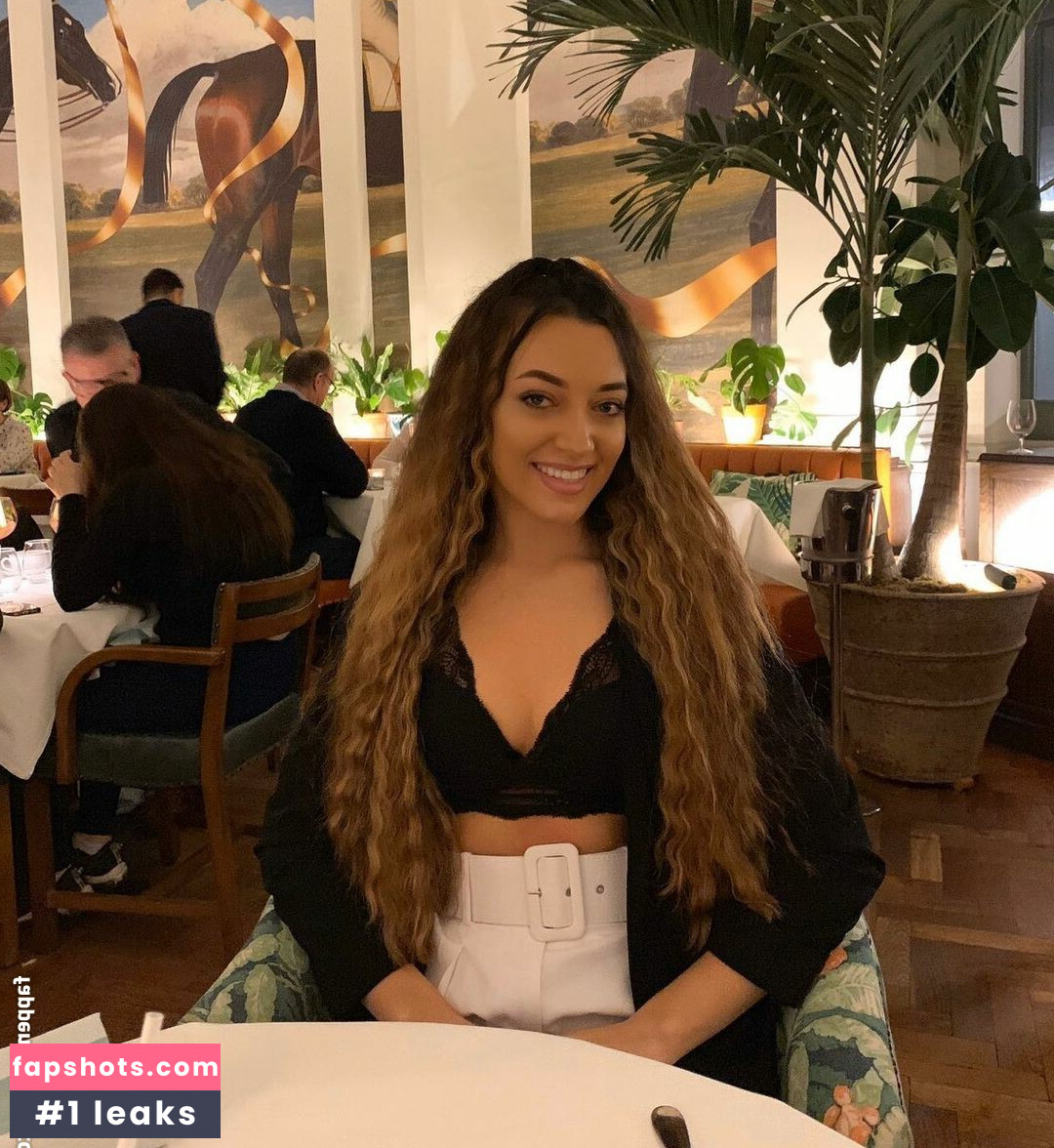 Liala Naema gallery photo #12