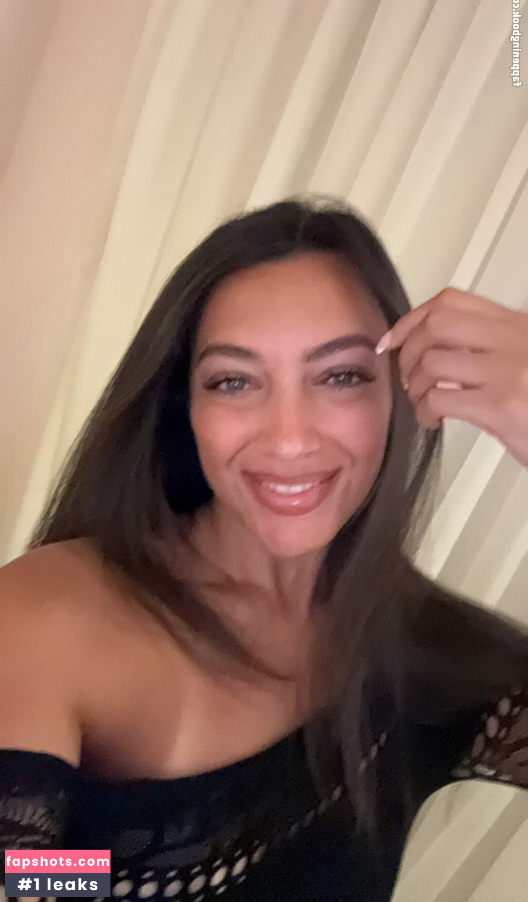 Liala Naema gallery photo #5