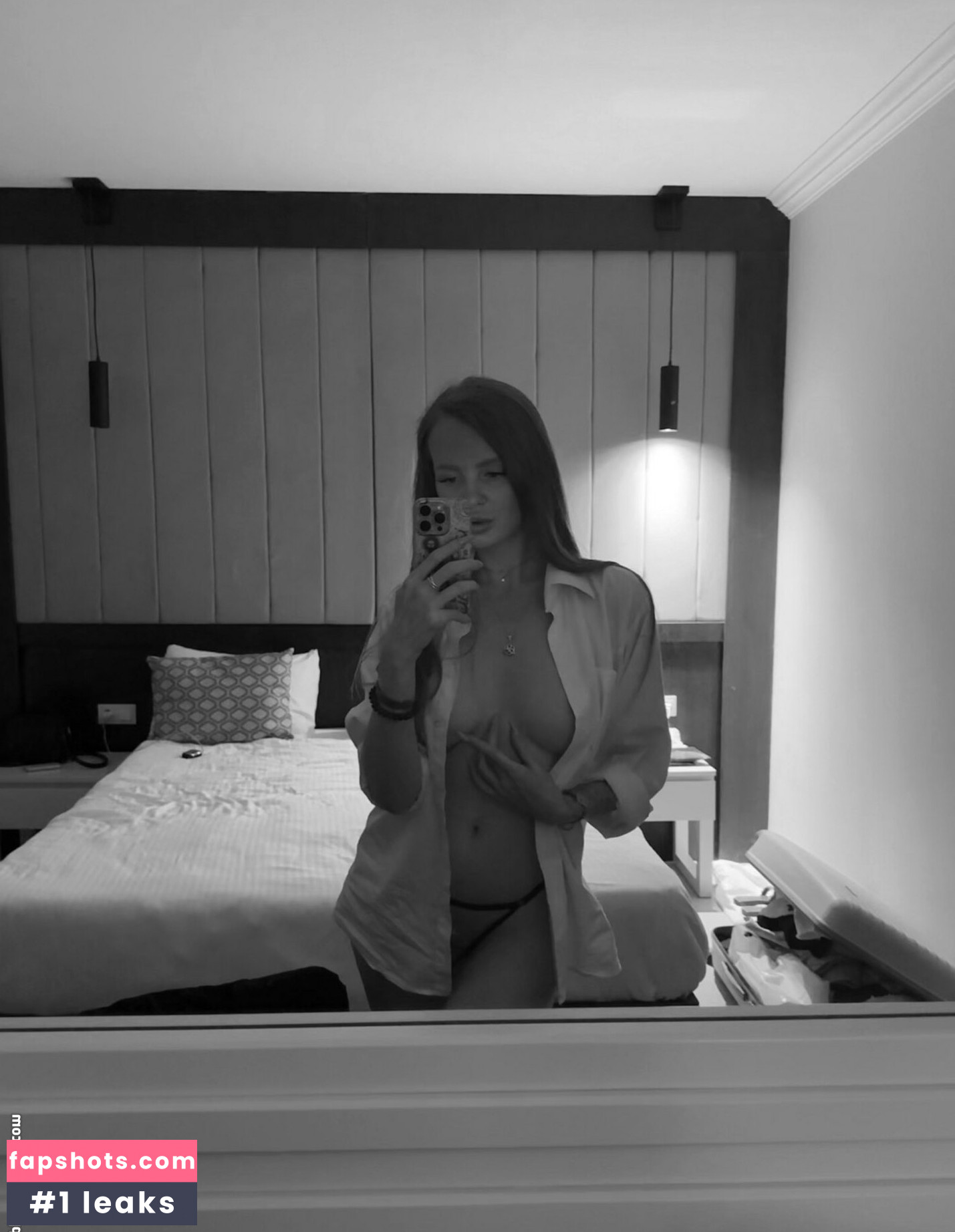 Liana_Fox gallery photo #12