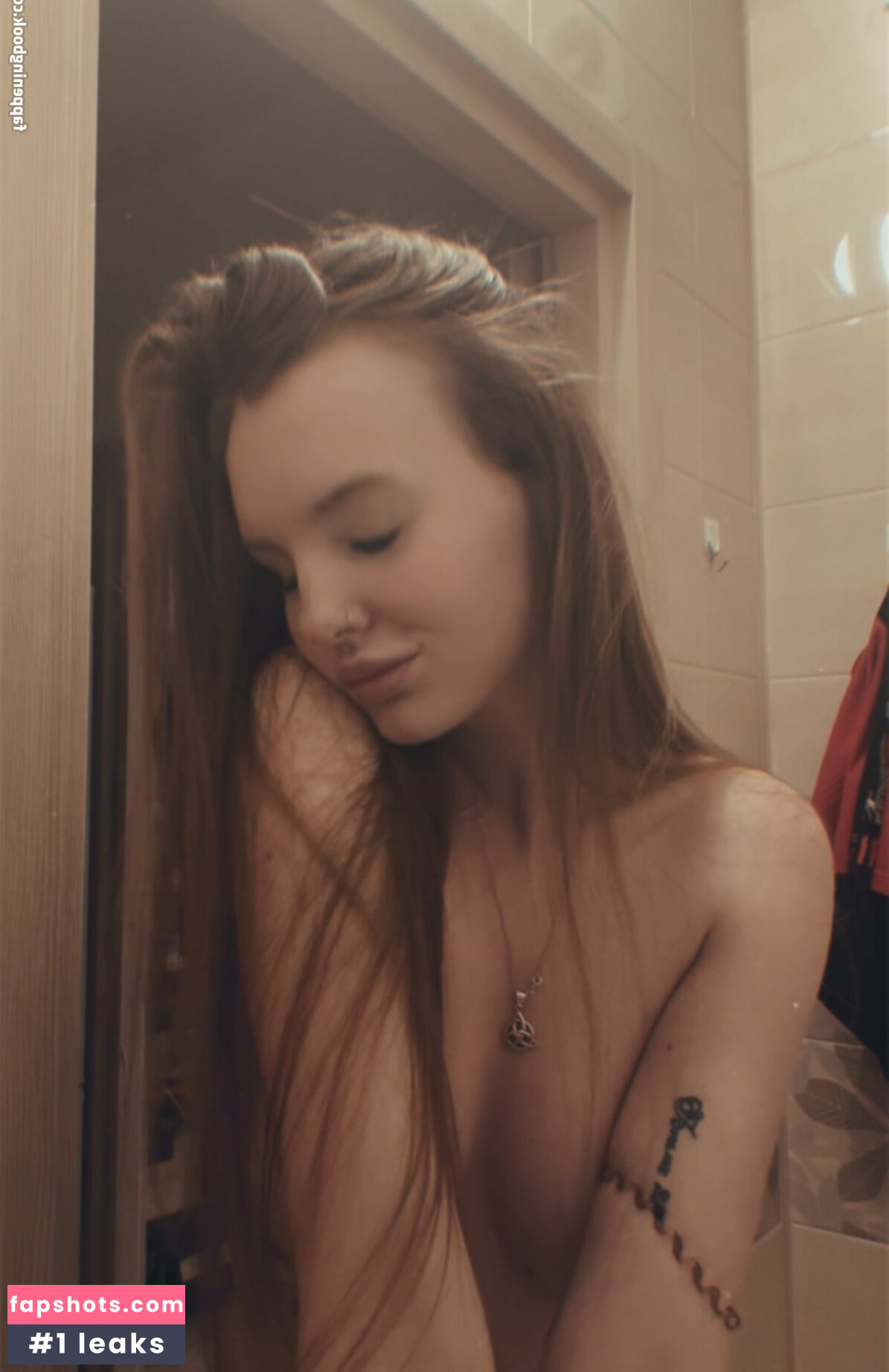 Liana_Fox gallery photo #13