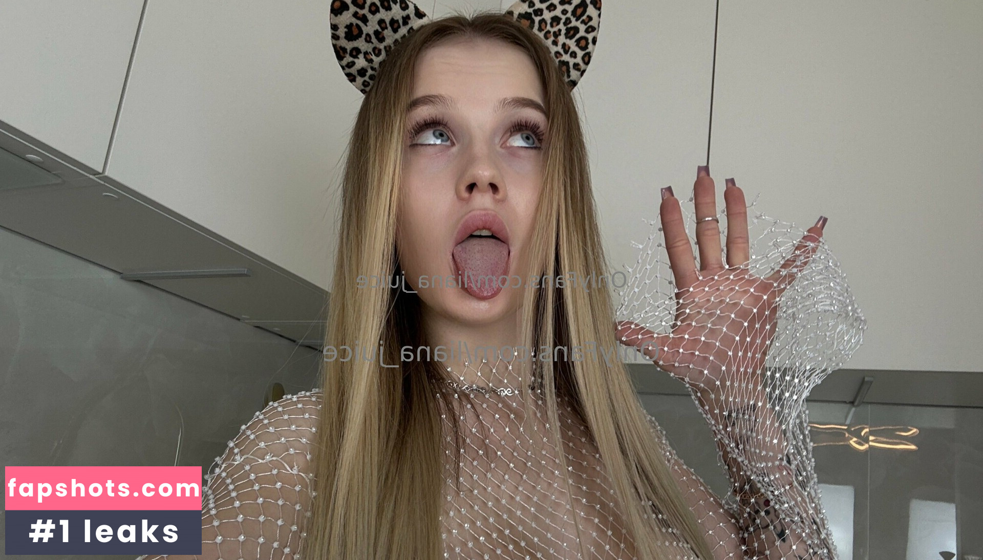 liana_juice gallery photo #5