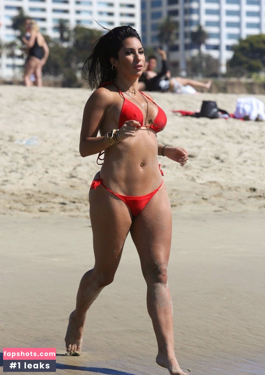 Liana Mendoza gallery photo #25