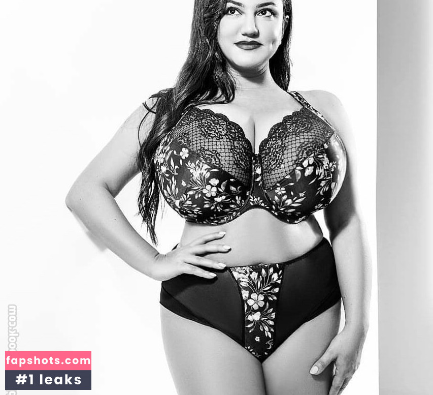 Liana Nude Leaks OnlyFans Photos #22 - LeakJerk