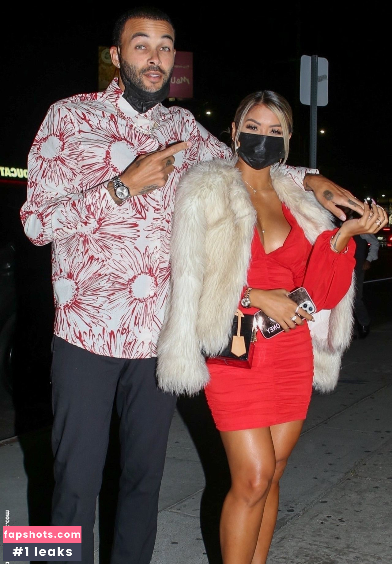 Liane V gallery photo #23