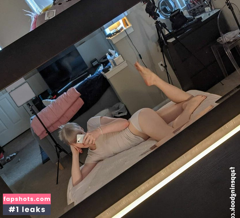 Lianna Lawson gallery photo #60