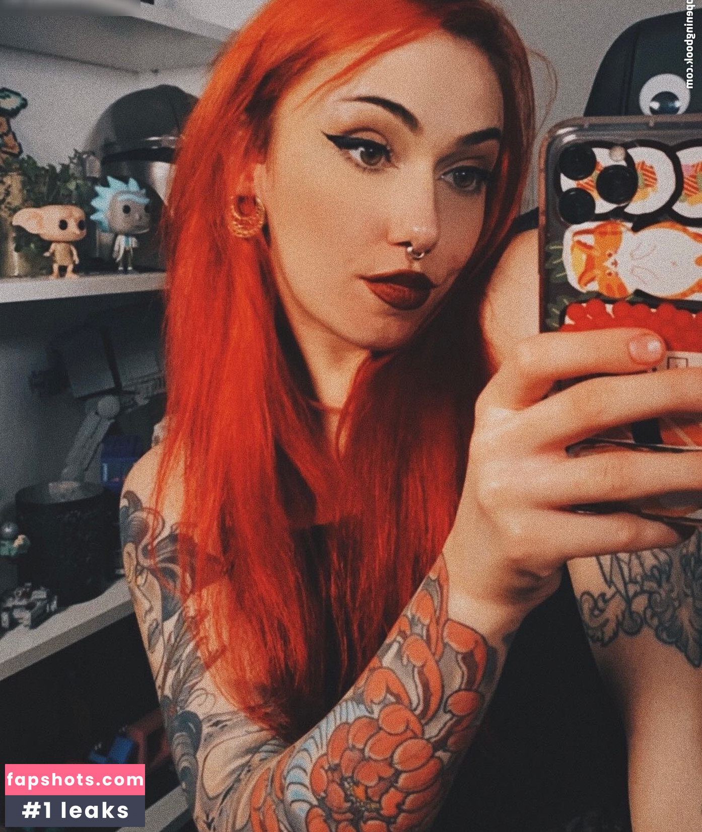 LiaxRose gallery photo #3