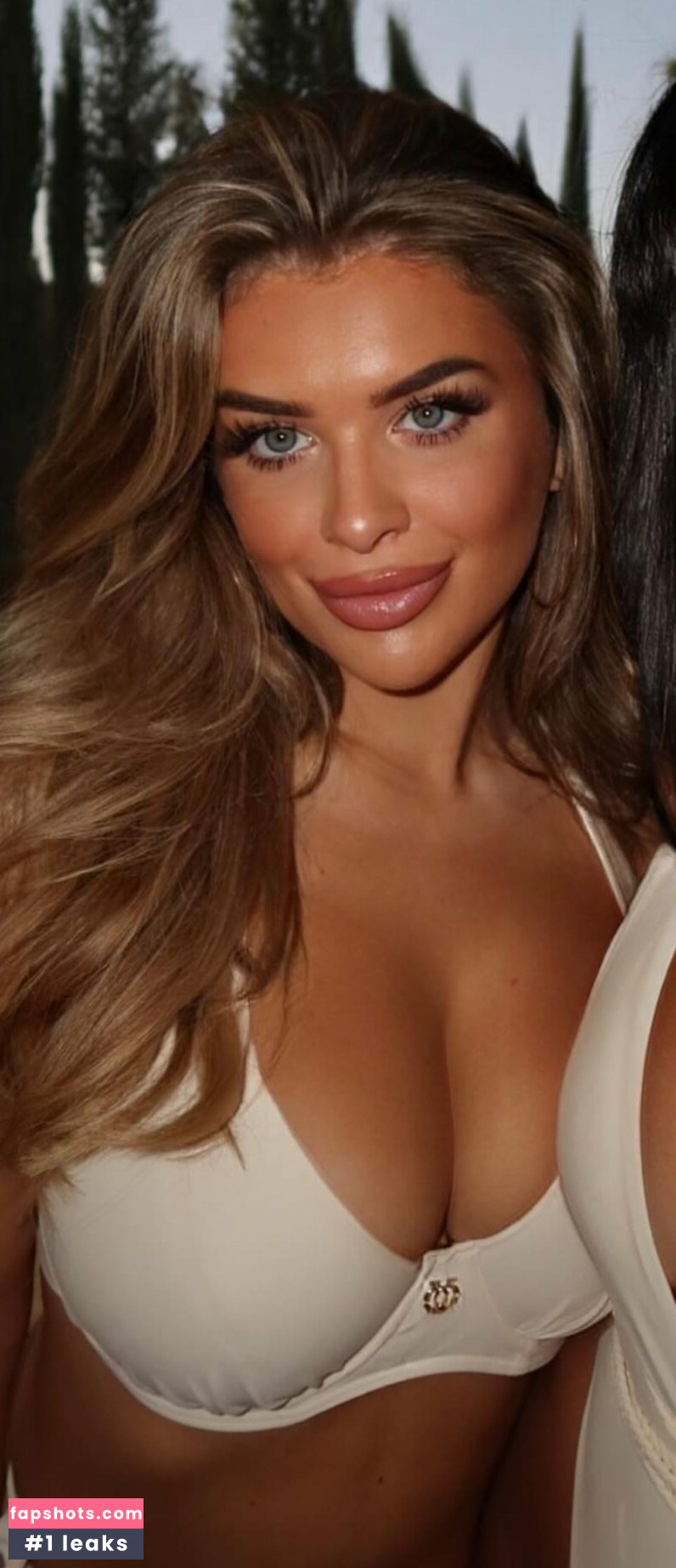 Liberty Poole gallery photo #16