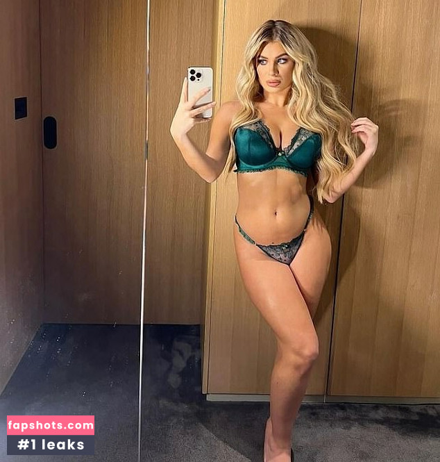 Liberty Poole gallery photo #30