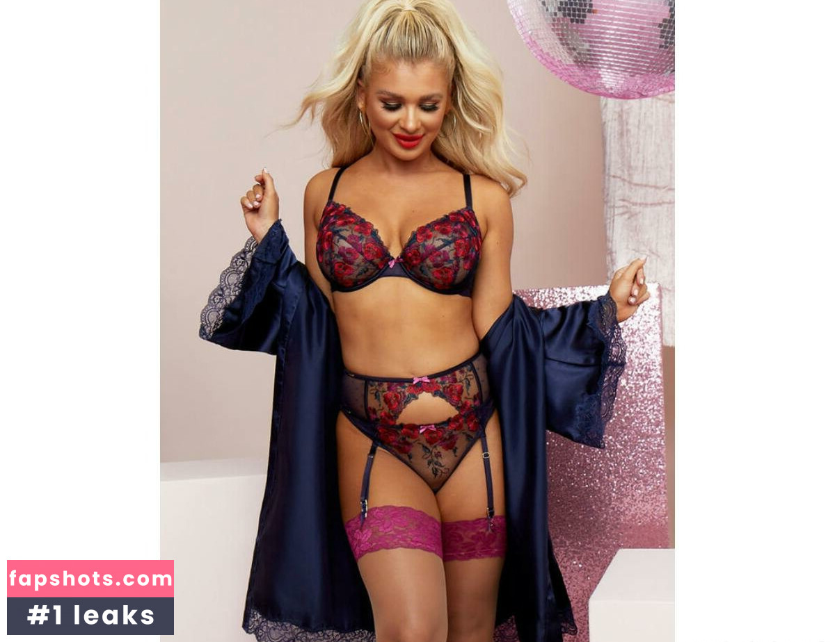 Liberty Poole gallery photo #36