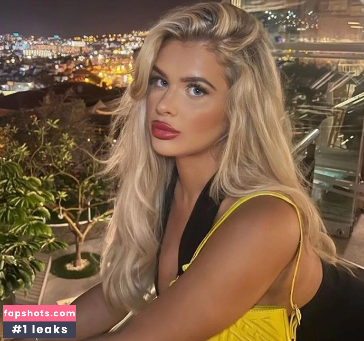 Liberty Poole gallery photo #37