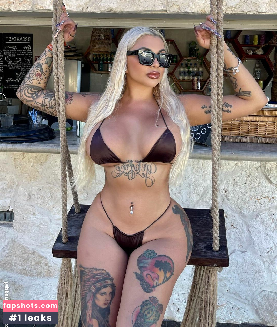 Licii Sanchez gallery photo #2