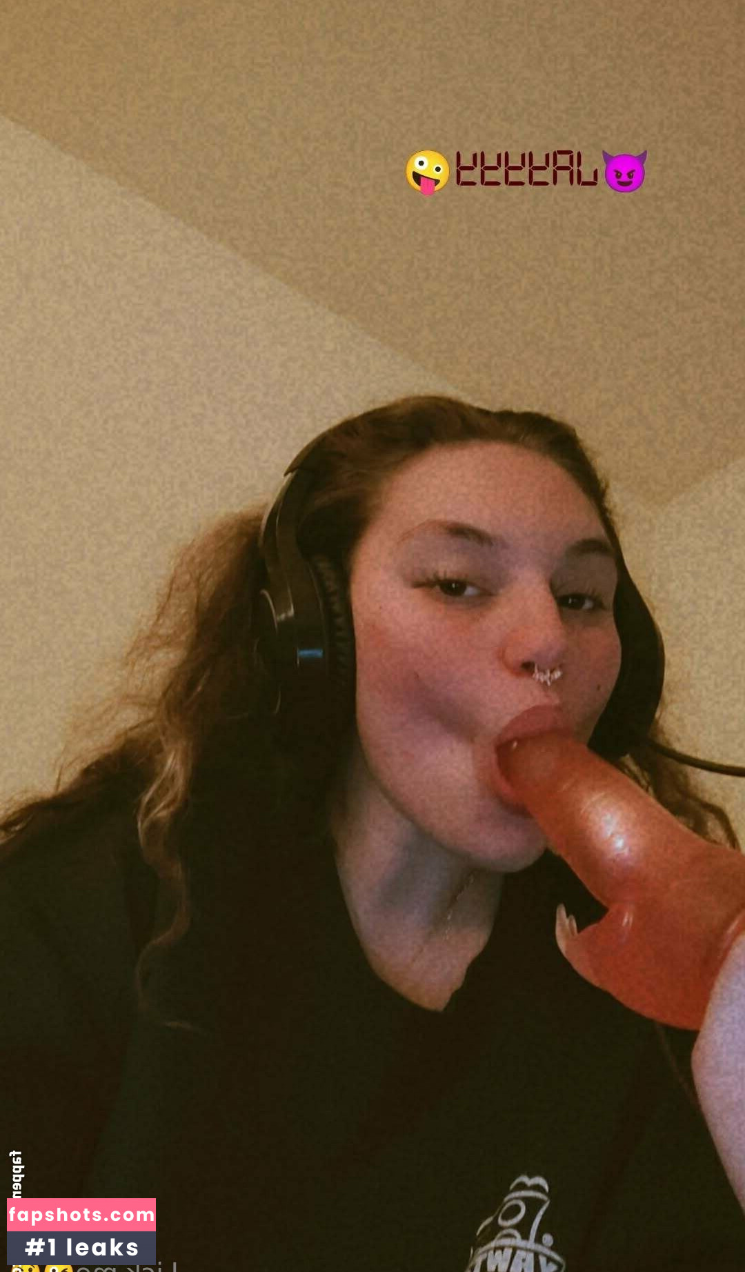 lick_me_lala gallery photo #16