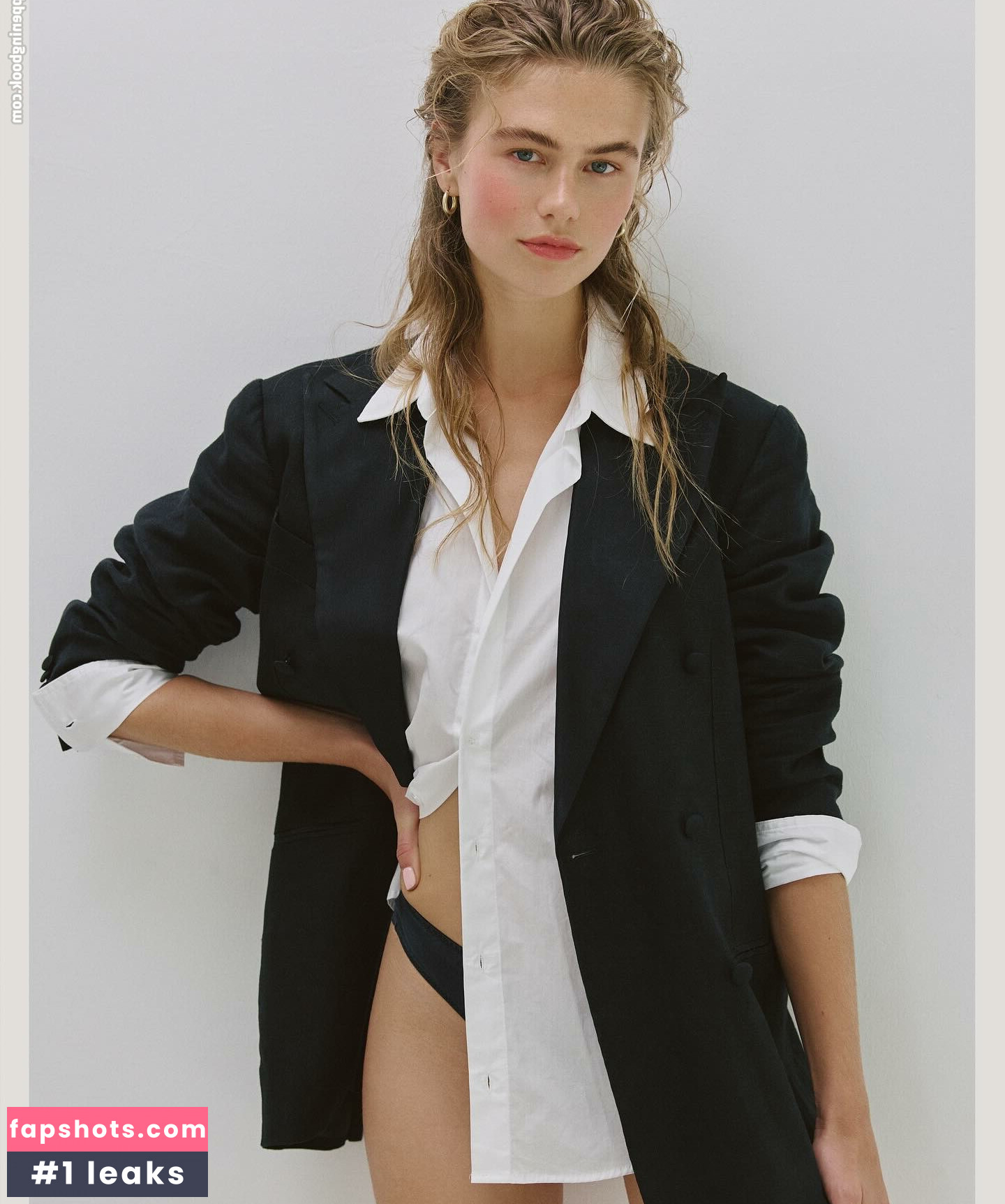 Lieke Van Der Hoorn gallery photo #3