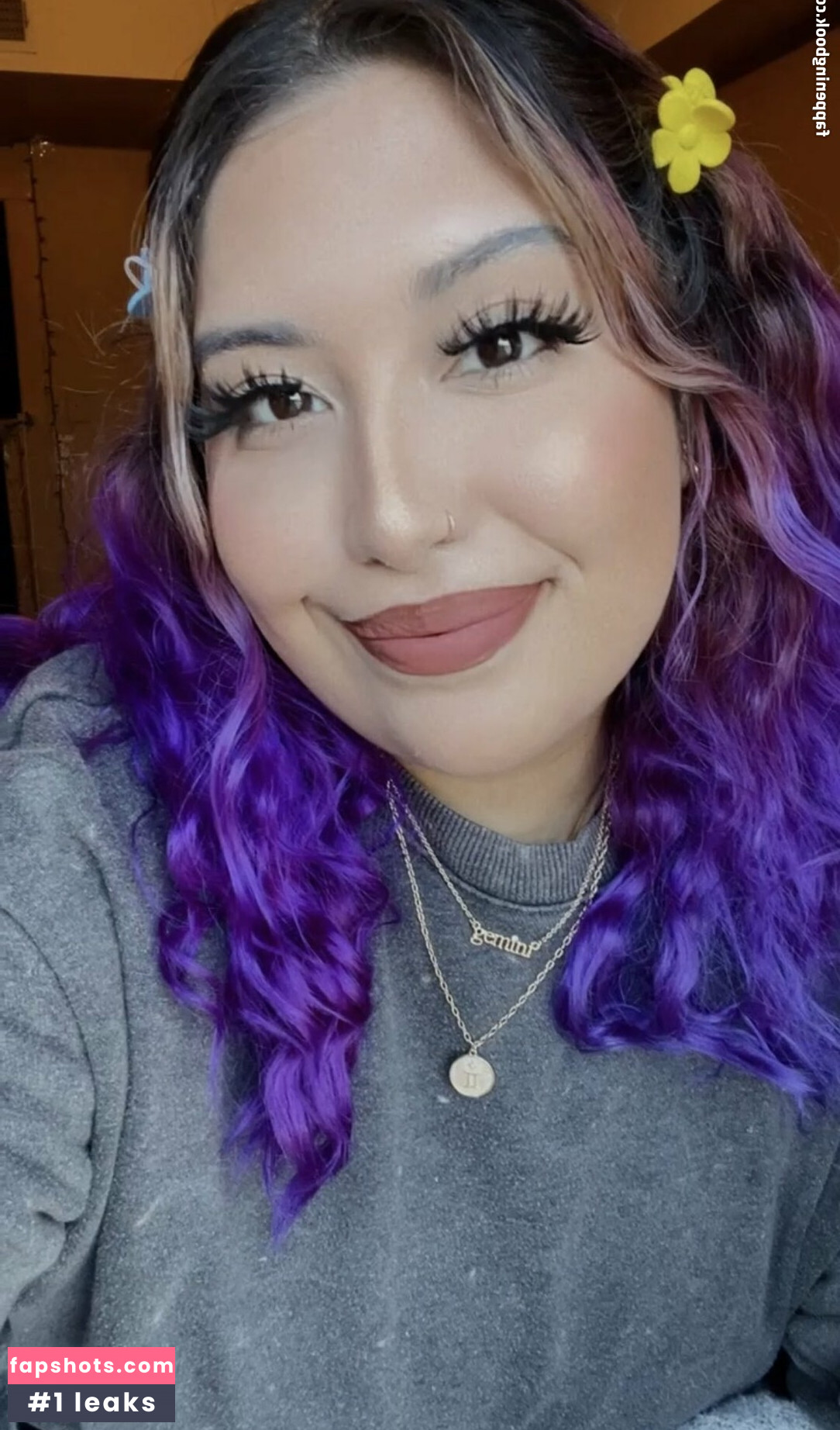 Lightnesss gallery photo #24