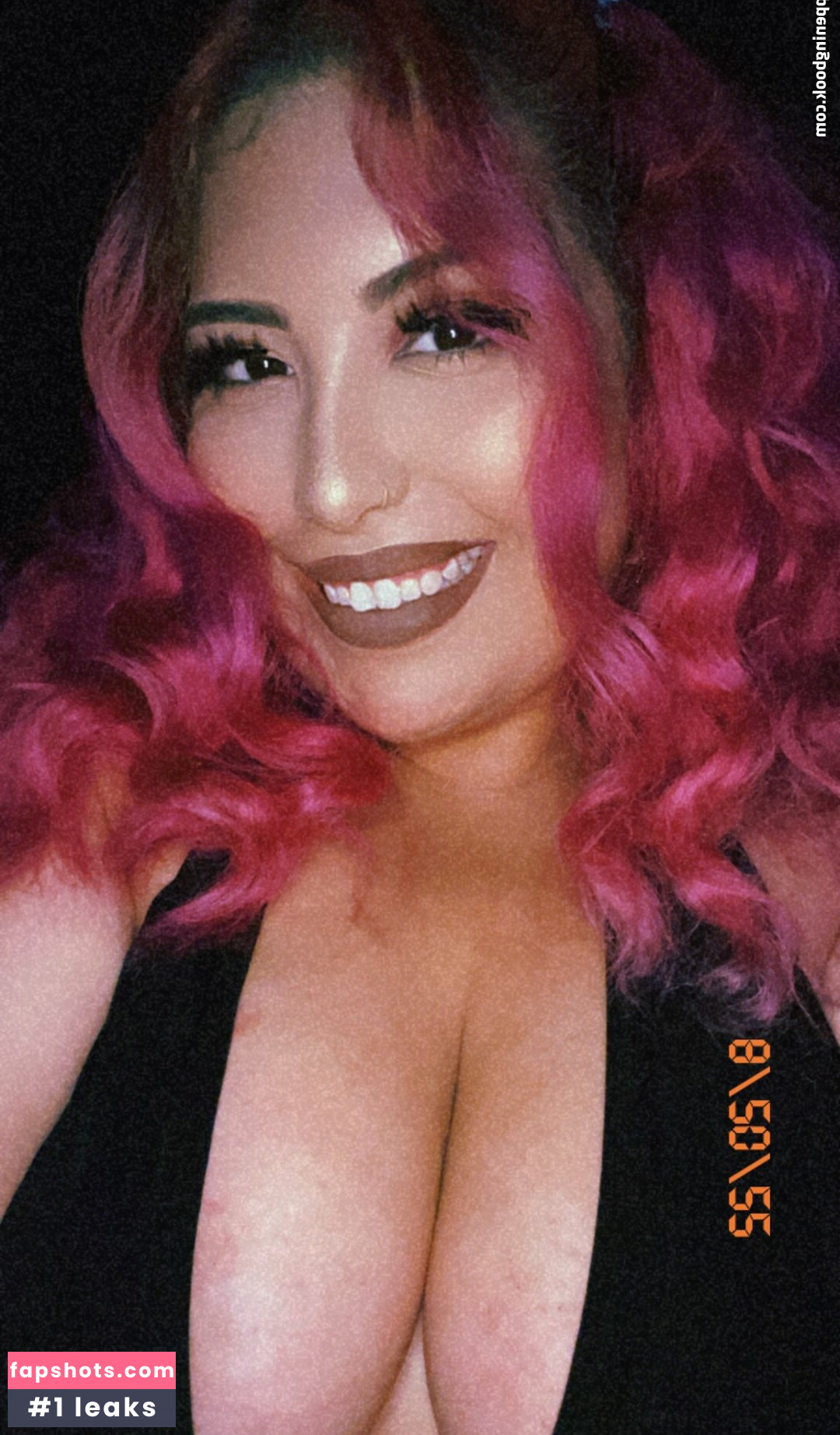 Lightnesss gallery photo #27